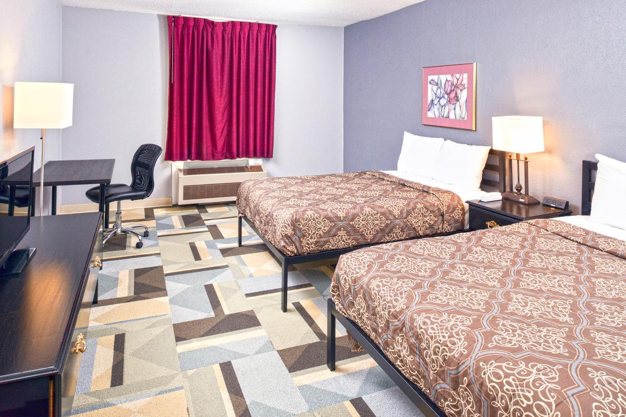Country Garden & Suites-Benton Экстерьер фото