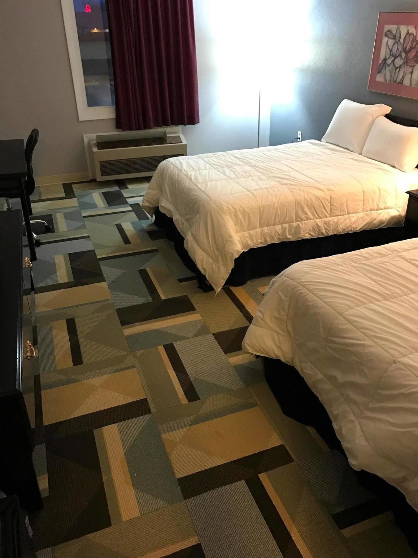 Country Garden & Suites-Benton Экстерьер фото